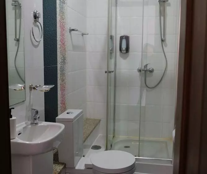 هاستل Yellow Inn Aveiro