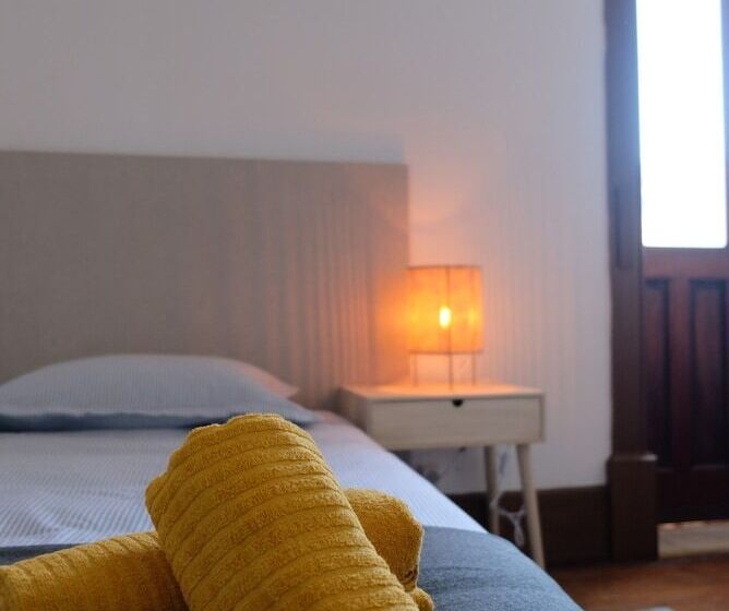 هاستل Yellow Inn Aveiro