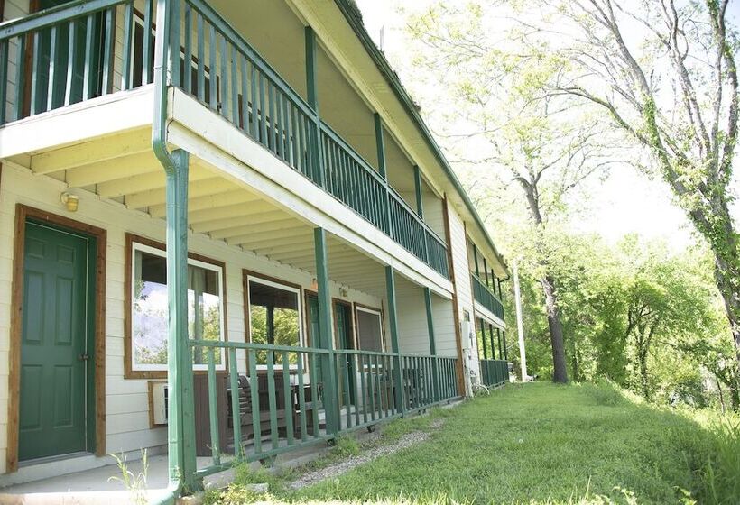 Anglers Riverfront Motel