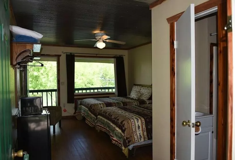 Anglers Riverfront Motel