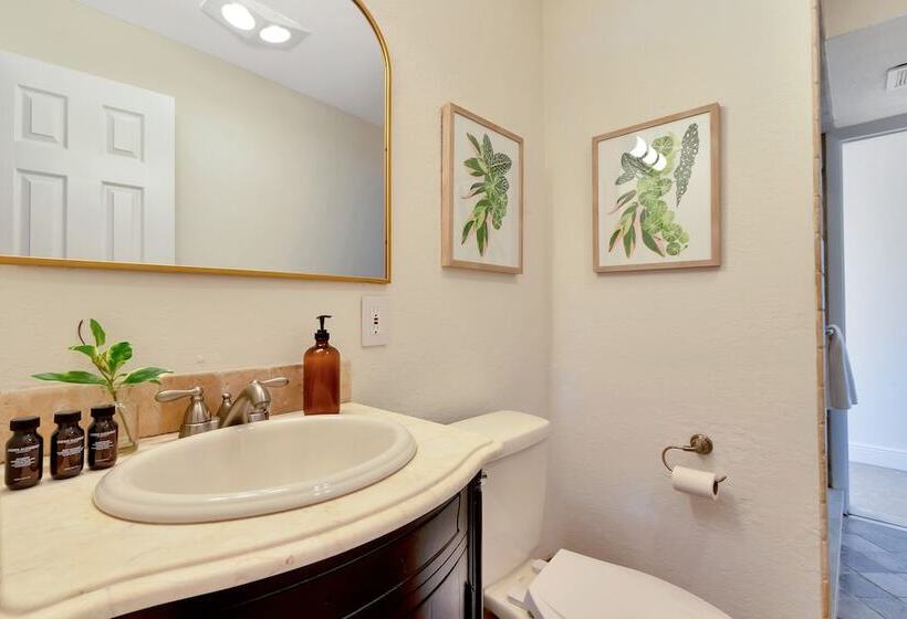 Summerfin By Avantstay Sunny Retreat Minutes From The Shore!