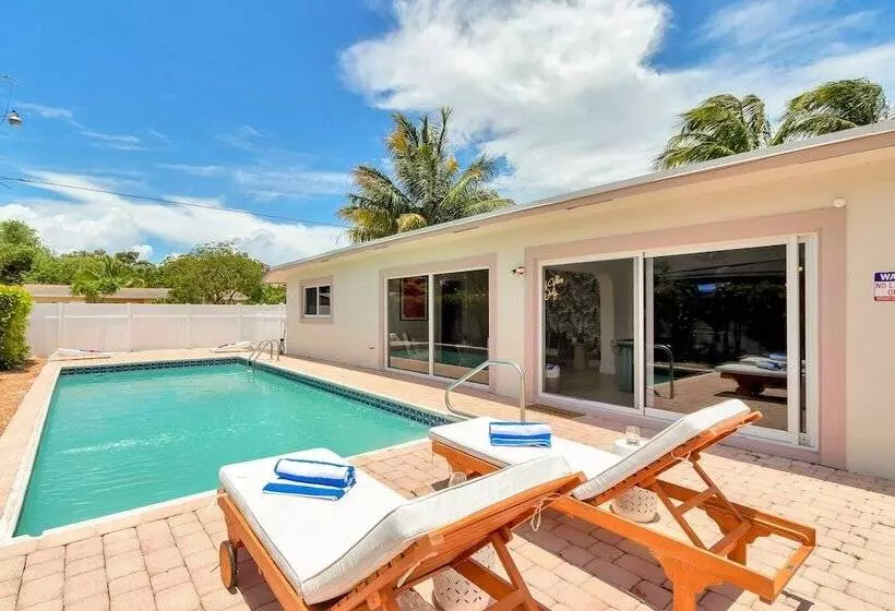 Summerfin By Avantstay Sunny Retreat Minutes From The Shore!