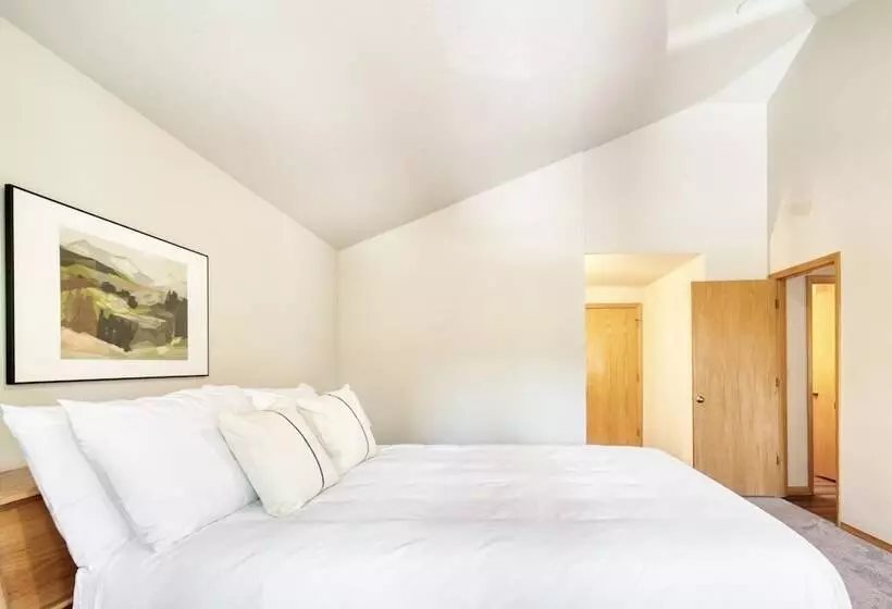 Tanner By Avantstay Modern Cascades Escape