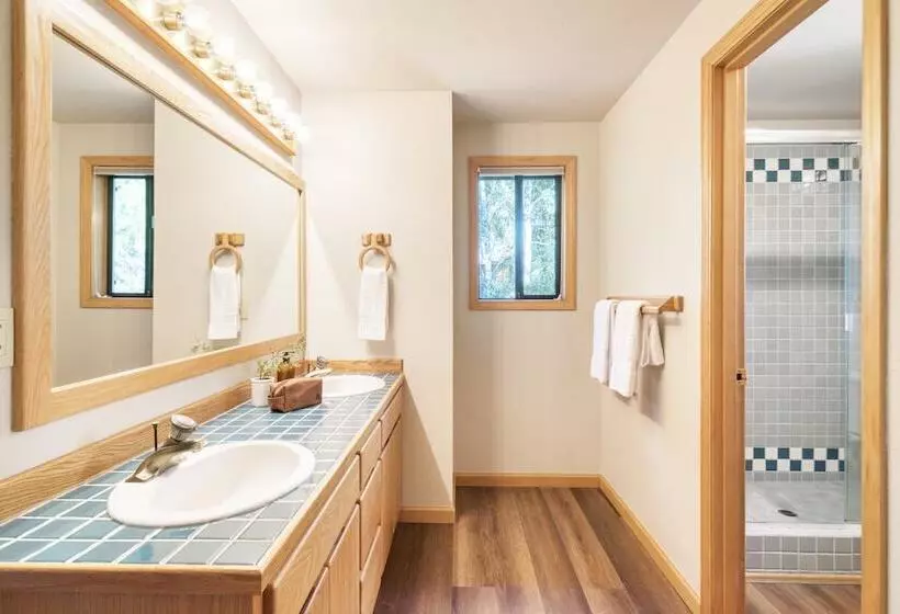 Tanner By Avantstay Modern Cascades Escape