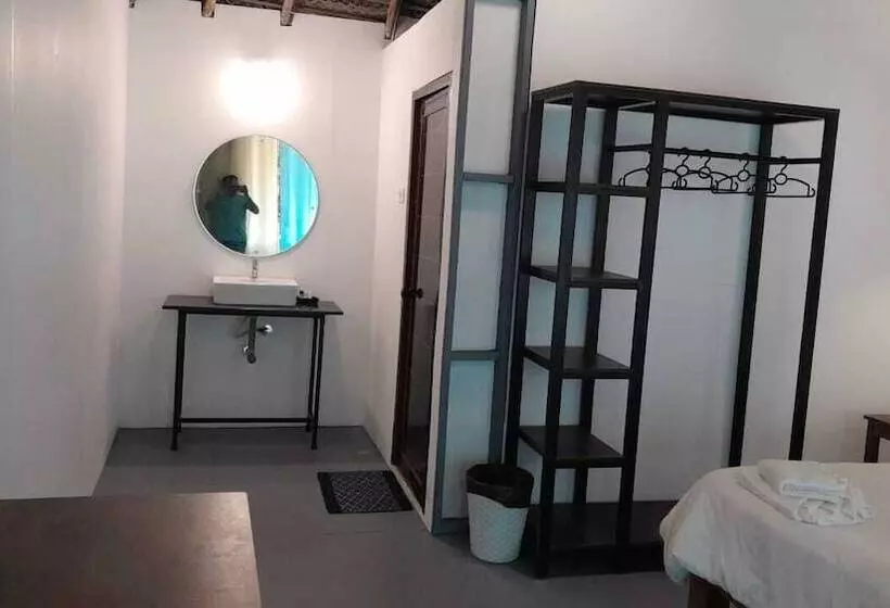 Hotelli Agonda Beach Chalets