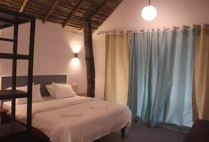 Hotelli Agonda Beach Chalets