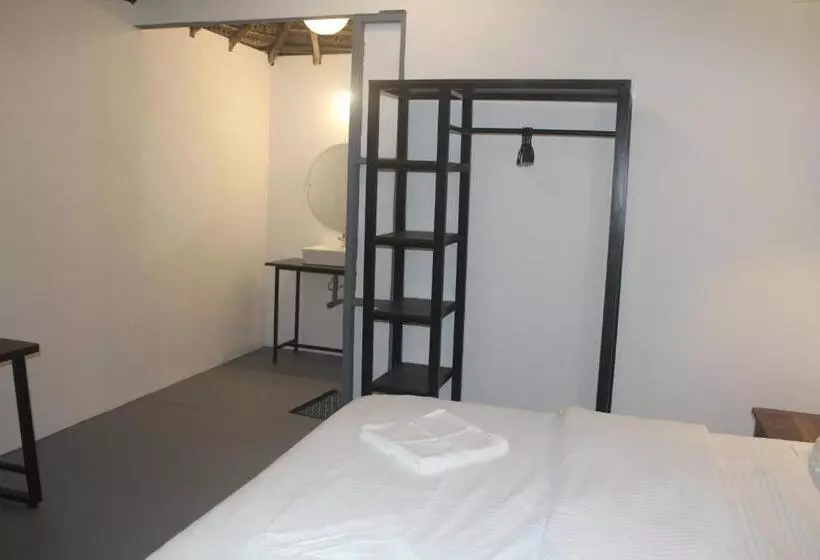 Hotelli Agonda Beach Chalets