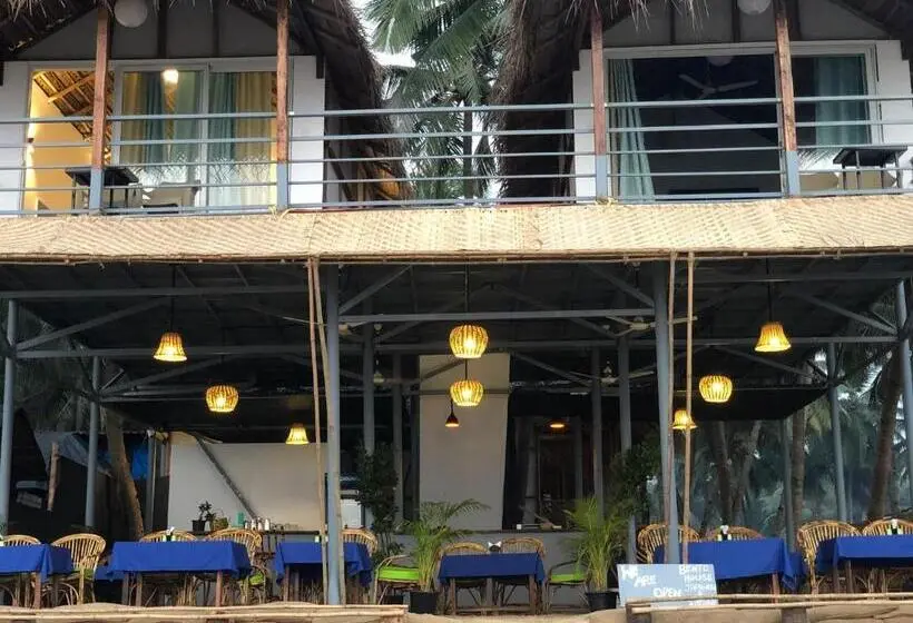 Hotelli Agonda Beach Chalets