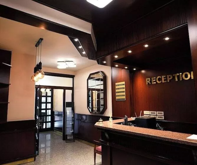 هتل Gold Inn