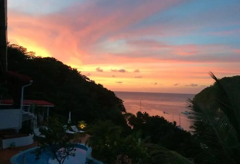 هتل Marigot Palms Luxury Caribbean Apartment Suites