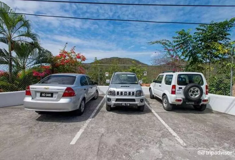 هتل Marigot Palms Luxury Caribbean Apartment Suites