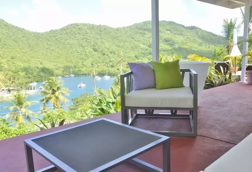 هتل Marigot Palms Luxury Caribbean Apartment Suites