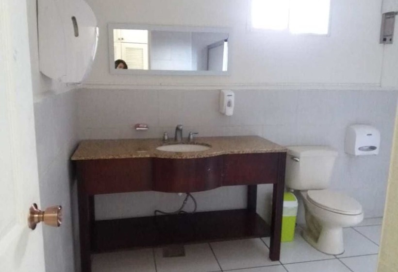 هتل Maxim Habitaciones