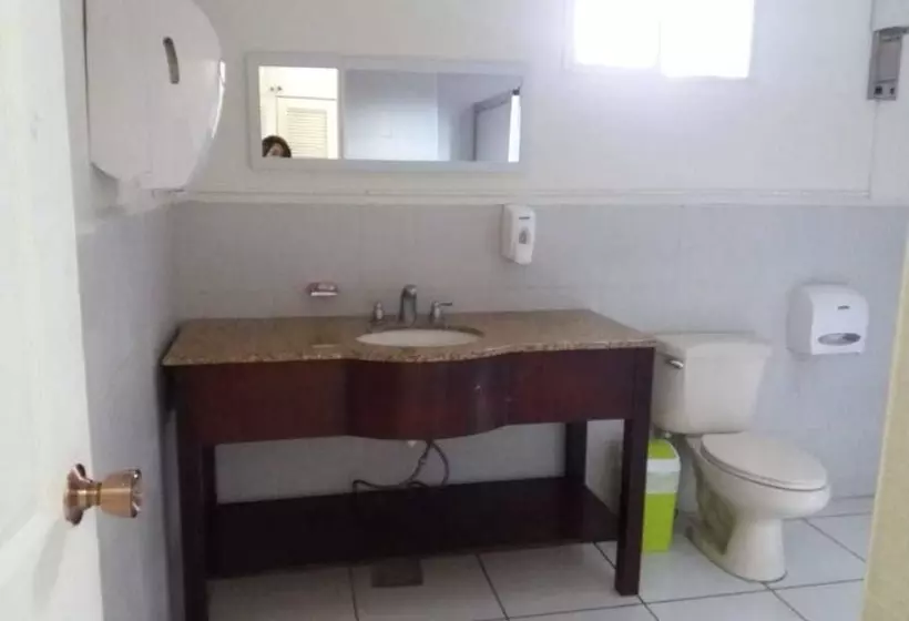 هتل Maxim Habitaciones