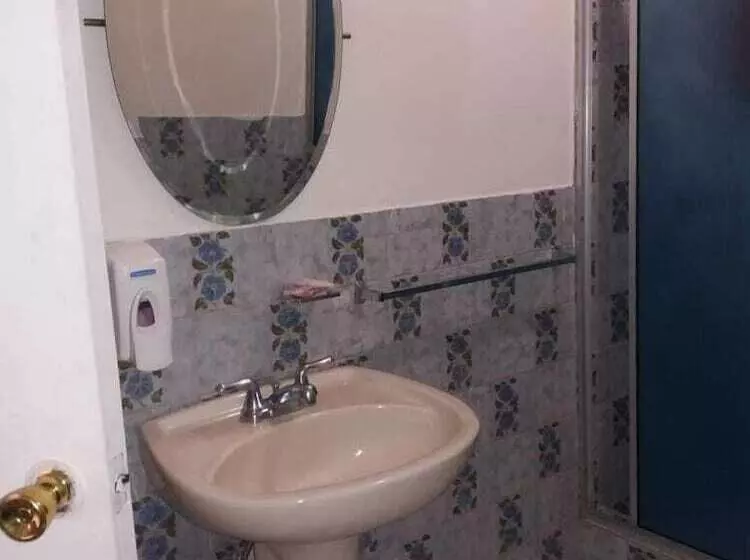 هتل Maxim Habitaciones
