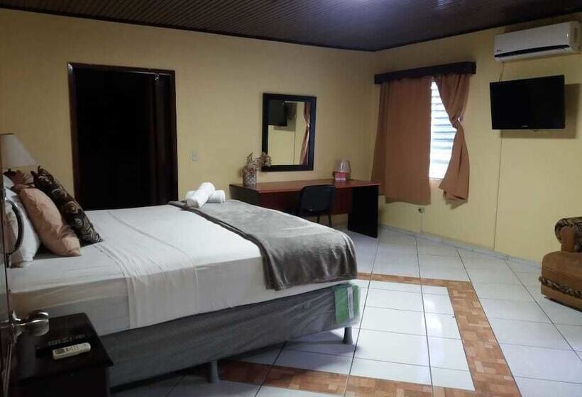 هتل Maxim Habitaciones