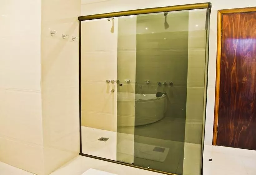 هتل Megal Suites