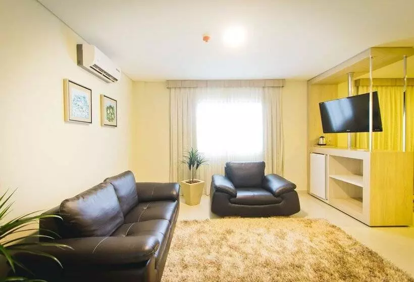 هتل Megal Suites