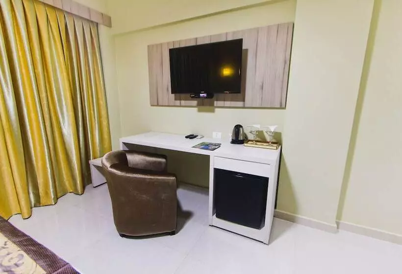 هتل Megal Suites