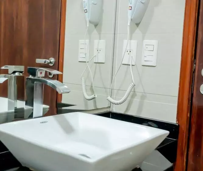 هتل Megal Suites