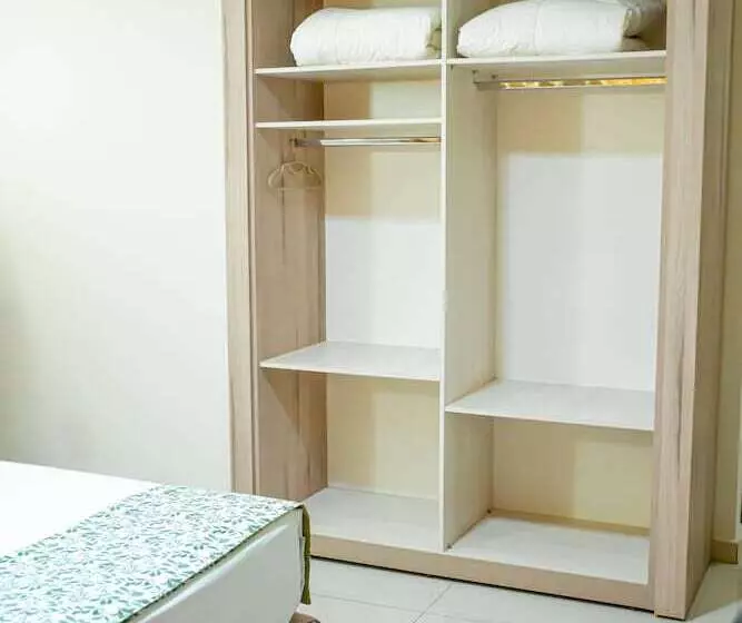 هتل Megal Suites