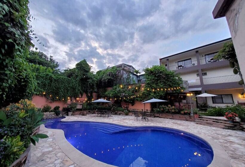 هتل Plaza Magdalena