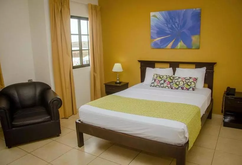 ホテル Residencial Cervantes