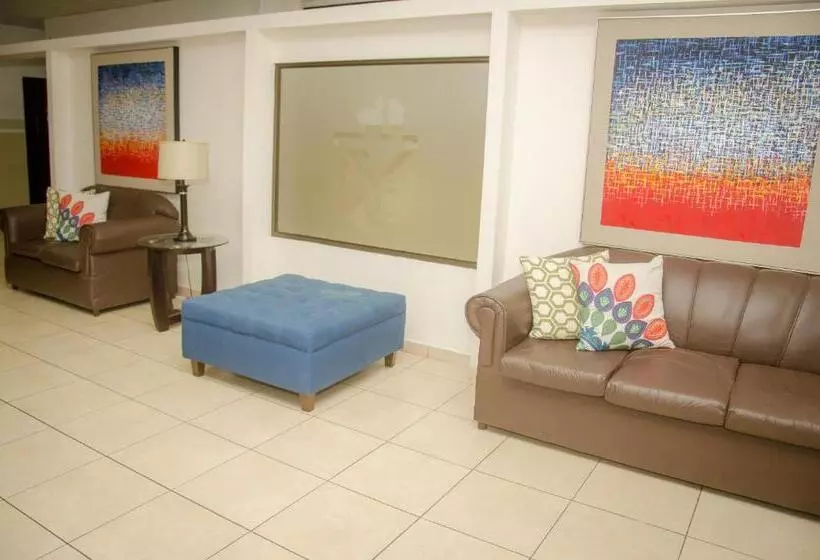 ホテル Residencial Cervantes