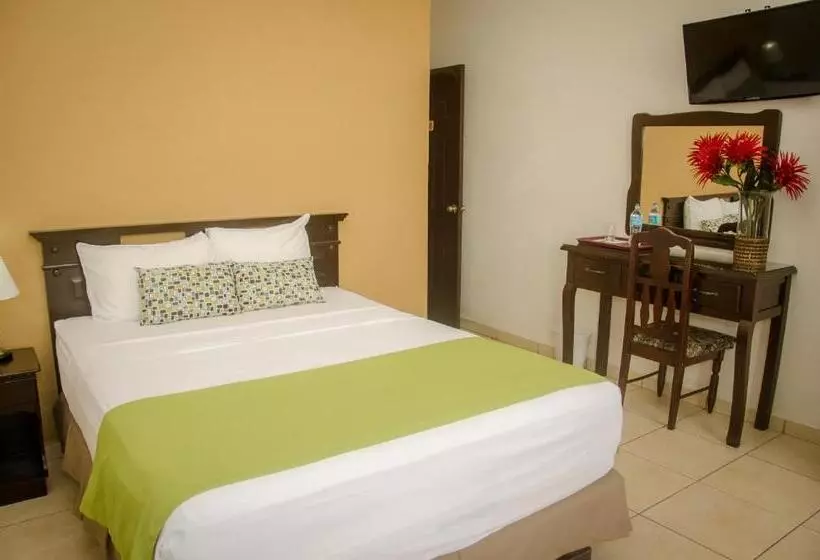 ホテル Residencial Cervantes