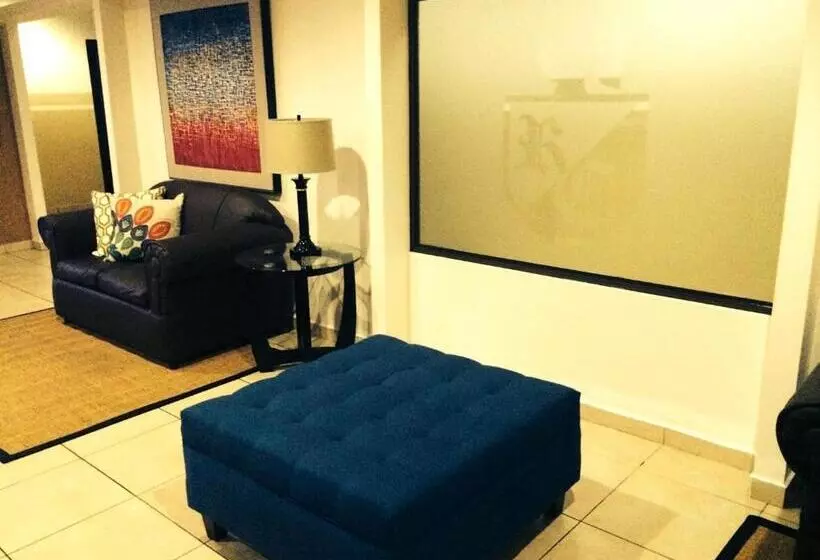 ホテル Residencial Cervantes