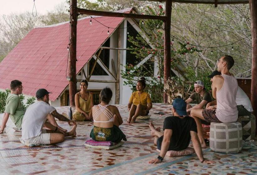 فندق Socialtel Maderas