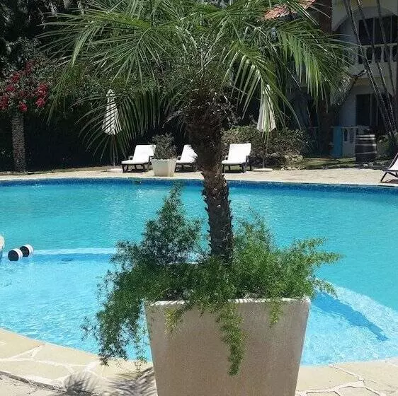 هتل Voramar