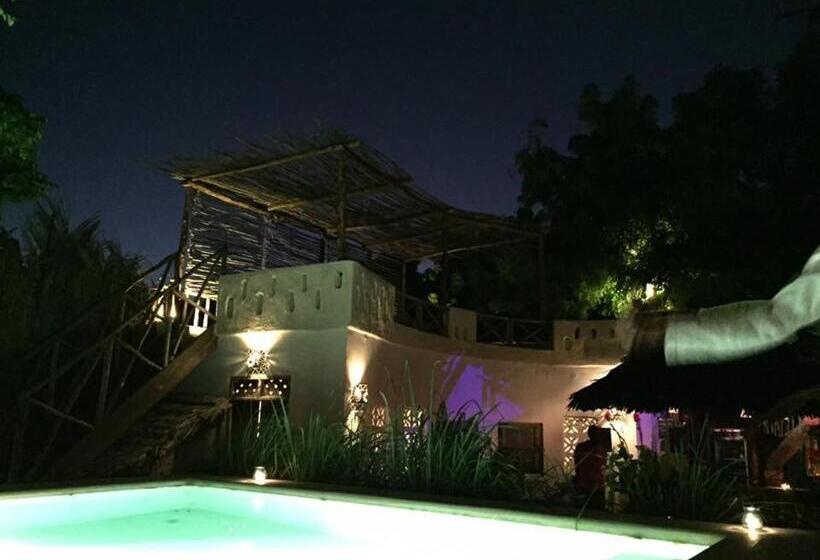 Hotel Zanzistar Lodge