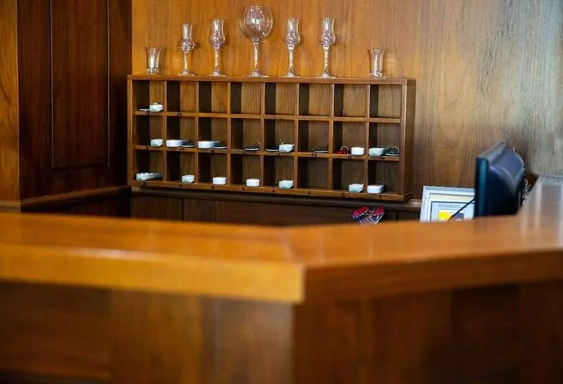 Hotel Leo