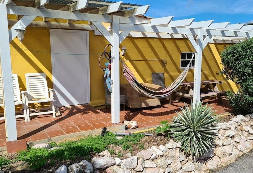 پانسیون Villa Creole