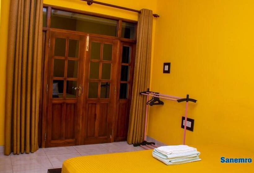 مبيت وإفطار Sanemro Villa