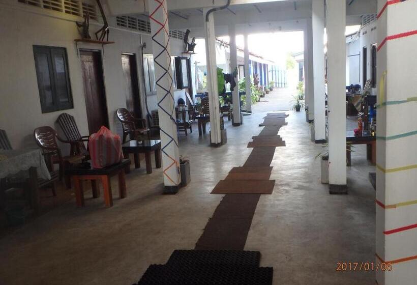 Отель Hansa Surf