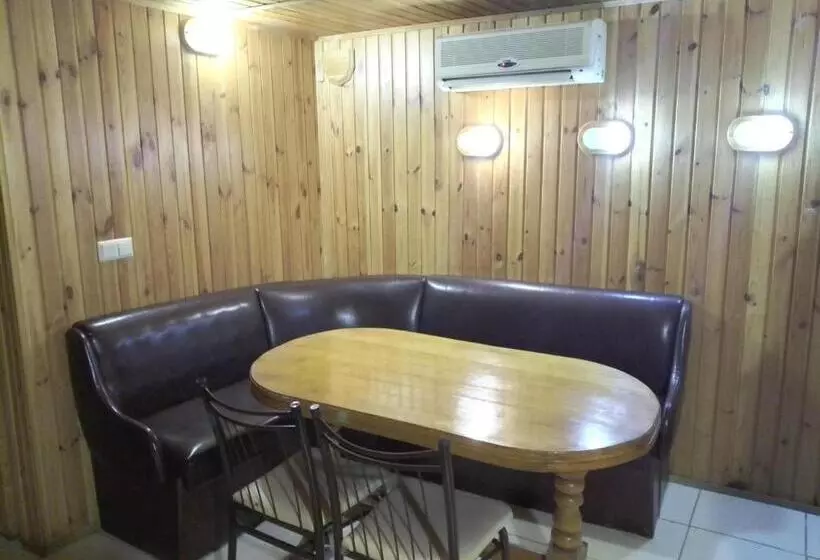 Hotel Rodina