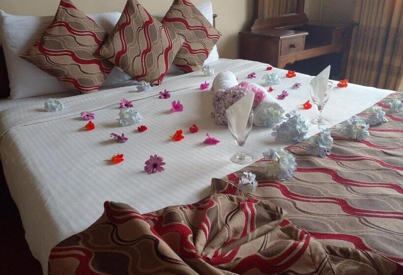 Lake View Hotel & Bungalow Ltd