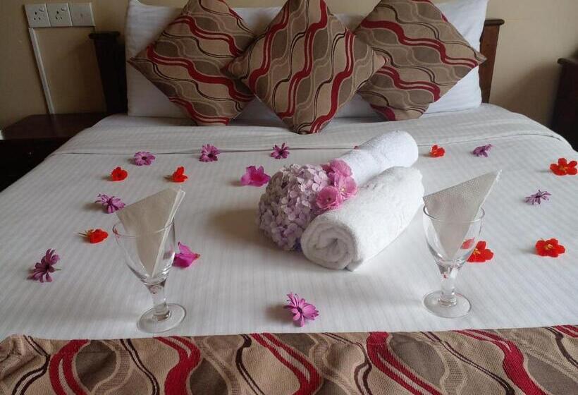 Lake View Hotel & Bungalow Ltd