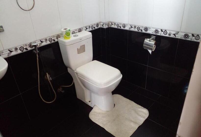 Lake View Hotel & Bungalow Ltd