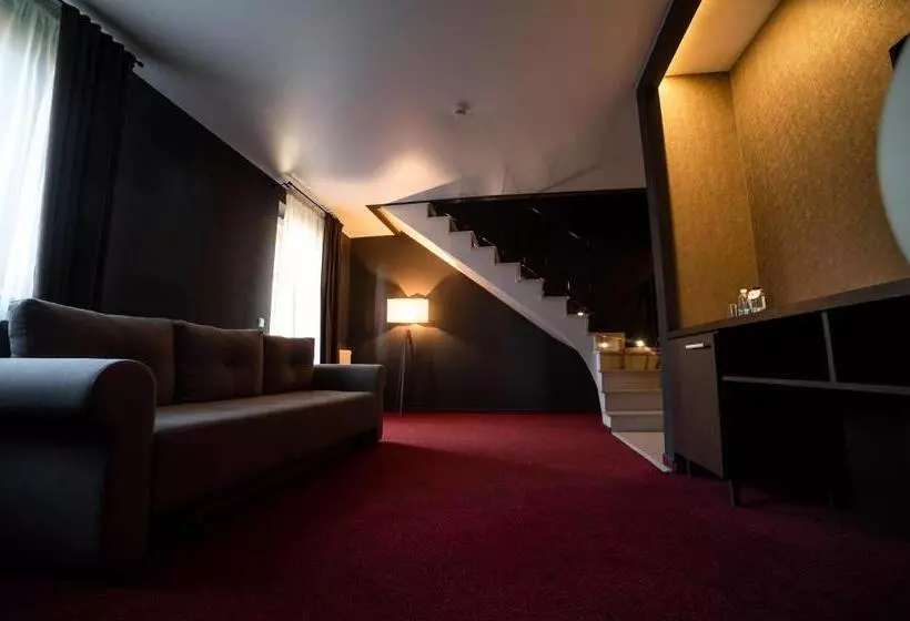 Sribni Leleky Hotel & Spa