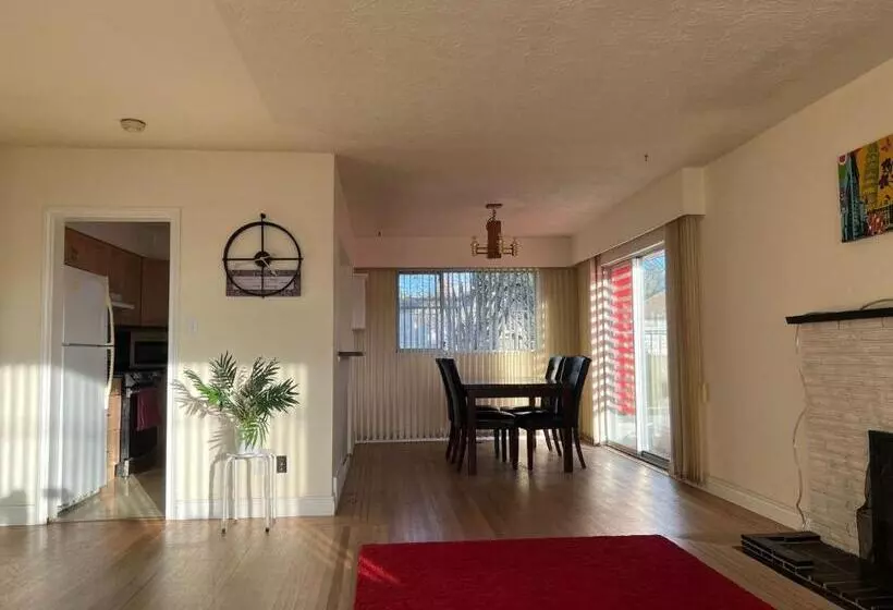 ペンション Private Cozy Queen Room In North Delta