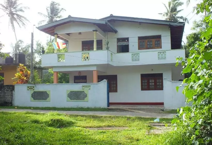 Aamiaismajoitus (B&B) Arogya Resort