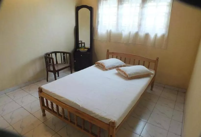 Aamiaismajoitus (B&B) Arogya Resort