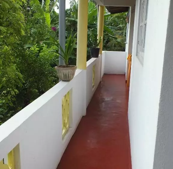 Aamiaismajoitus (B&B) Arogya Resort