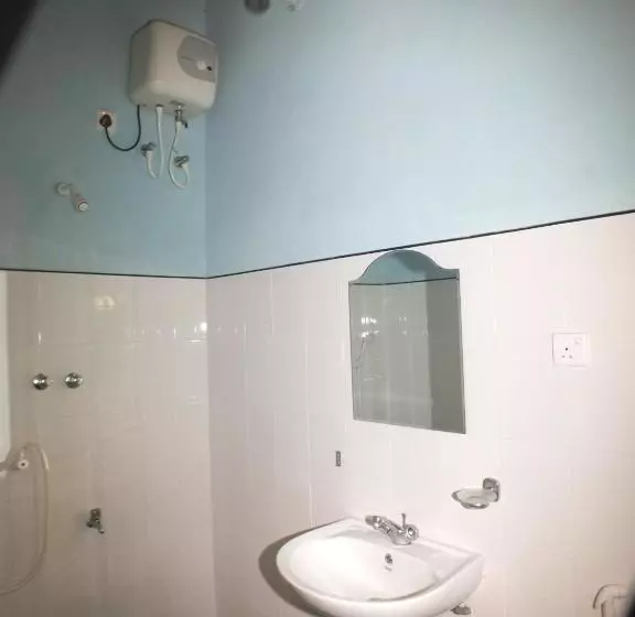 Aamiaismajoitus (B&B) Arogya Resort