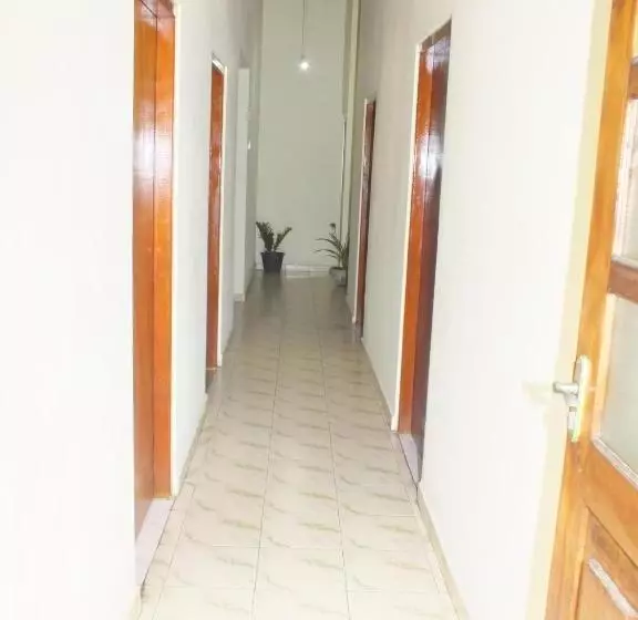 Aamiaismajoitus (B&B) Arogya Resort