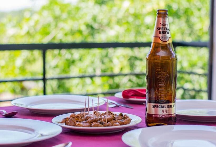 ベッドアンドブレックファースト Sanoga Resort Habarana