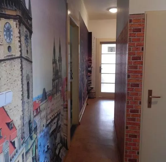Hostel Delmedio